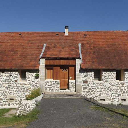 Le Bon Air Est Dans Le Pre Champagnac (Auvergne) Exterior foto