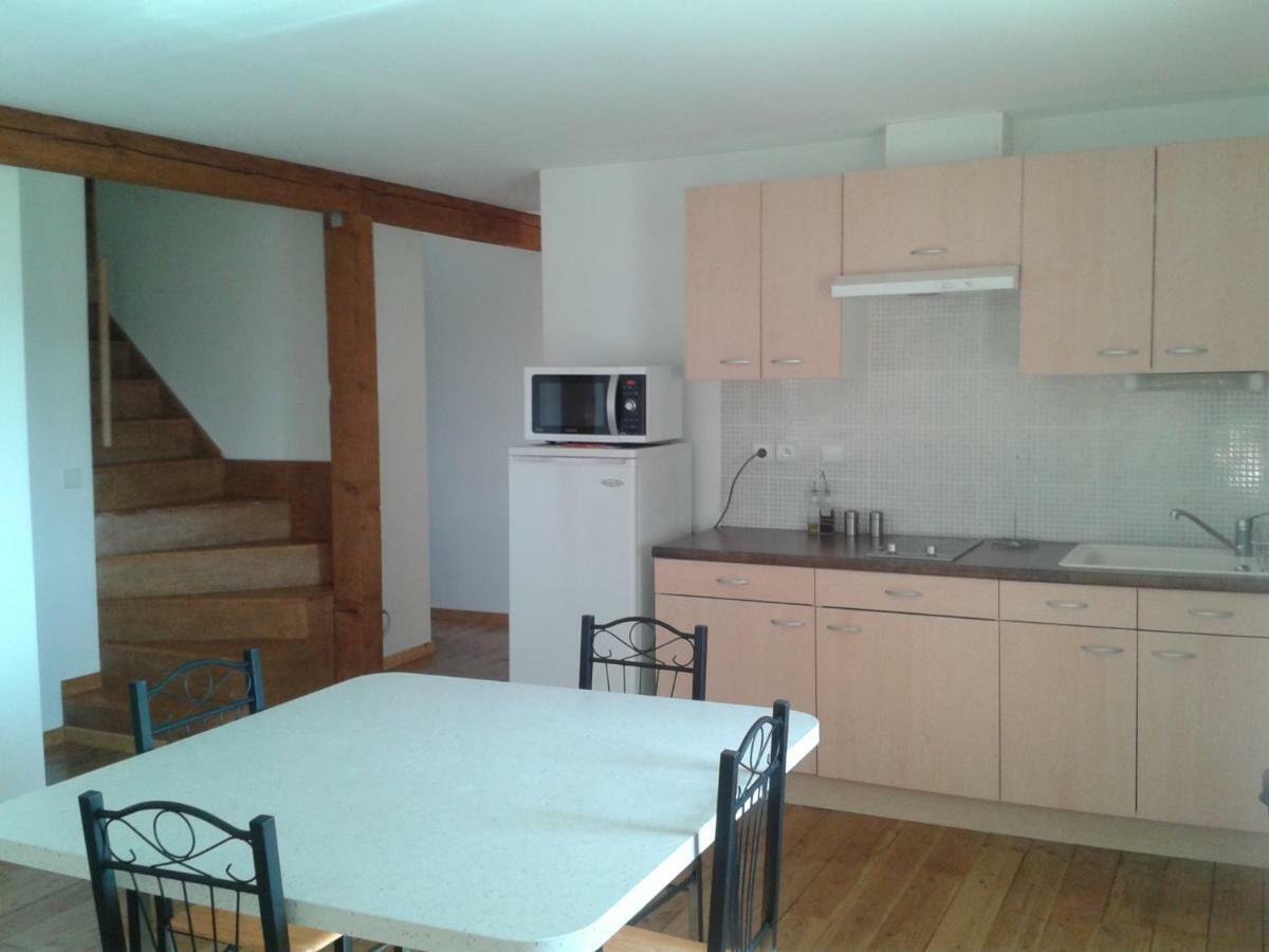 Le Bon Air Est Dans Le Pre Champagnac (Auvergne) Quarto foto